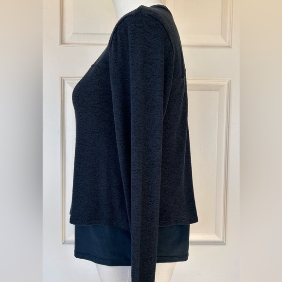 Athleta Girl Double Layer Top Crew Neck Long Sleeve XL/14 - Picture 3 of 8